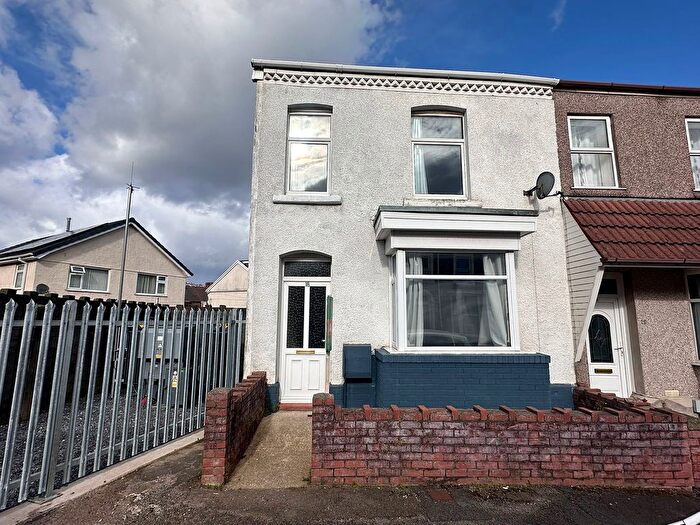 2 Bedroom End Terrace House For Sale In Brynmill Avenue, Brynmill, Swansea, SA2