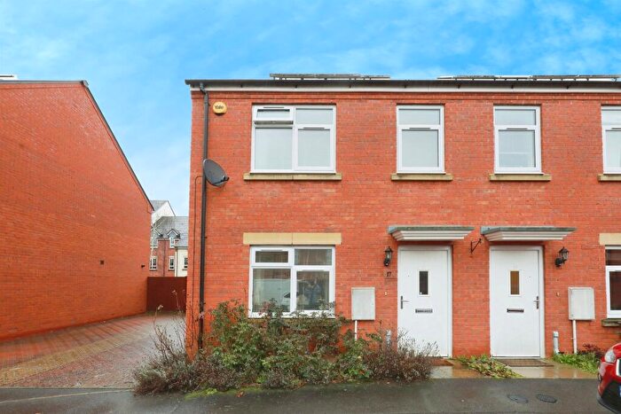 2 Bedroom Semi Detached House For Sale In Albert Court, Warwick, CV34