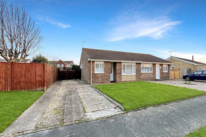 2 Bedroom Semi-Detached Bungalow To Rent In Bedroom Semi Detached Bungalow In Selsey, PO20