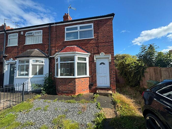 2 Bedroom End Of Terrace House To Rent In Monic Avenue, HU13