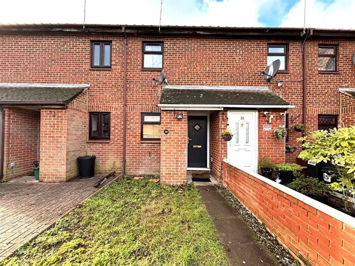 1 Bedroom Terraced House To Rent In Waterside, Uxbridge, UB8