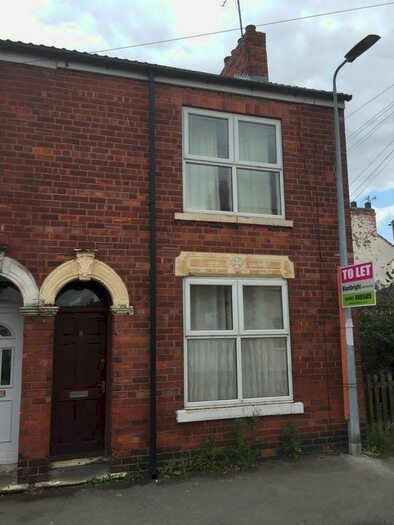 3 Bedroom End Of Terrace House To Rent In Rensburg Street, Hull, HU9