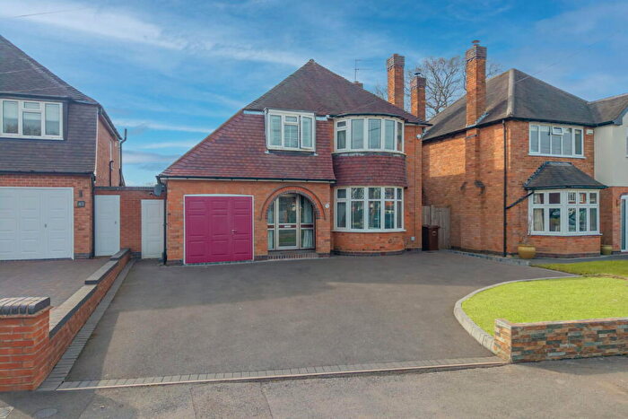 3 Bedroom Detached House For Sale In Bryanston Road, Solihull, B91