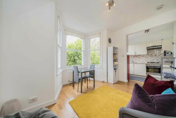 1 Bedroom Flat To Rent In Chippenham Road, London, W9