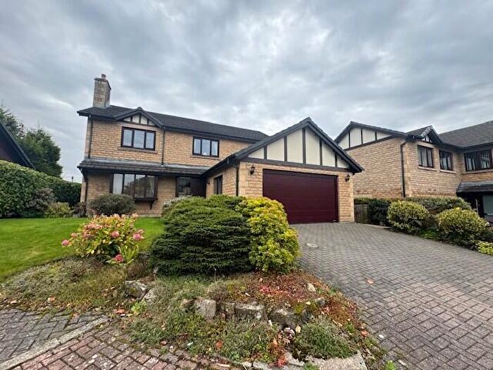 4 Bedroom Detached House For Sale In Ridge Court, Burnley, BB10