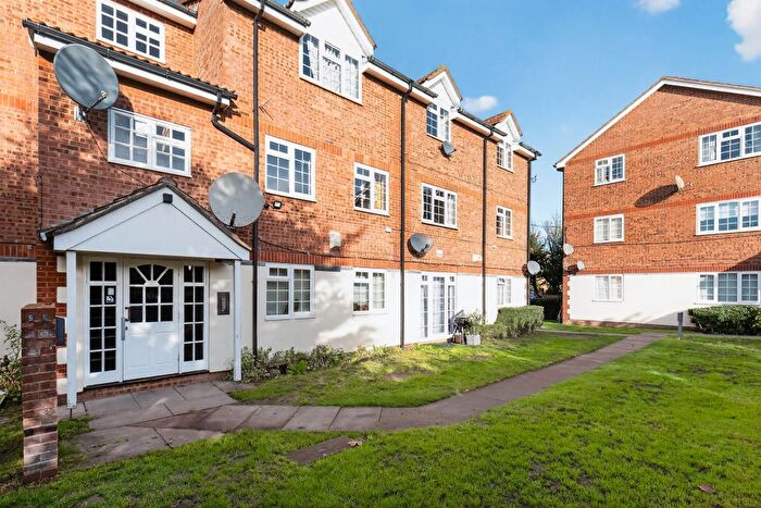 2 Bedroom Flat For Sale In Wilkins Close, Mitcham, CR4