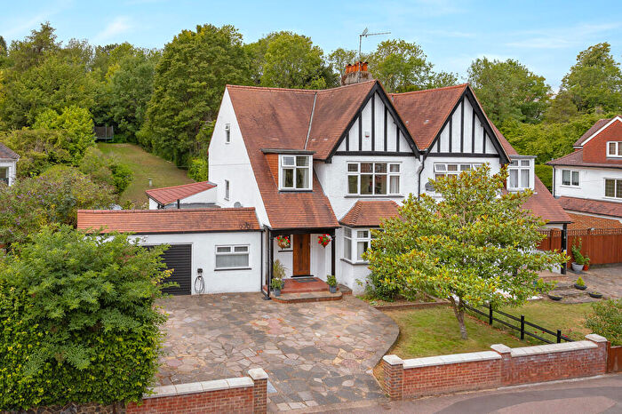 5 Bedroom Semi-Detached House For Sale In Purley, Surrey, CR8