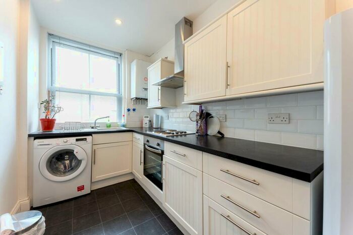 2 Bedroom Flat To Rent In London Road, Central Croydon, Croydon, CR0