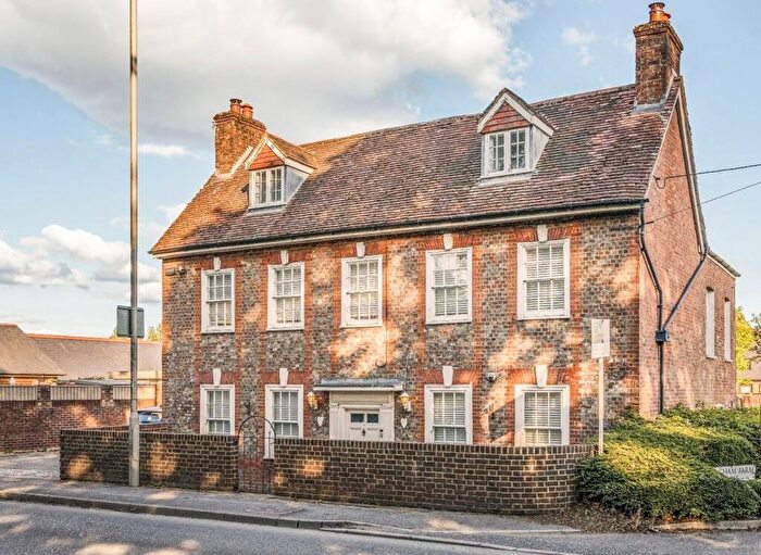 5 Bedroom Detached House For Sale In Ringwood Road, Ferndown, BH22