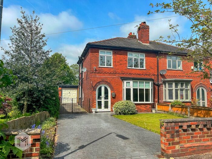 3 Bedroom Semi-Detached House To Rent In Riding Gate, Harwood, Bolton, BL2