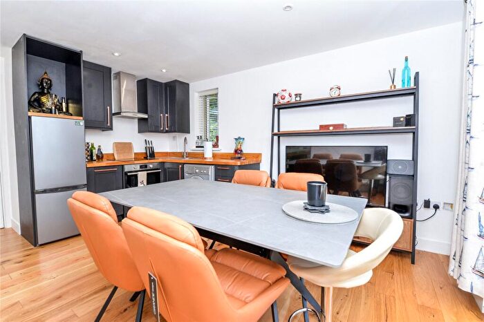 1 Bedroom Apartment For Sale In The Art House, Milford Road, Pennington, Hampshire, SO41