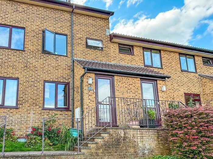 2 Bedroom Apartment To Rent In Down End Court, Bridport, DT6