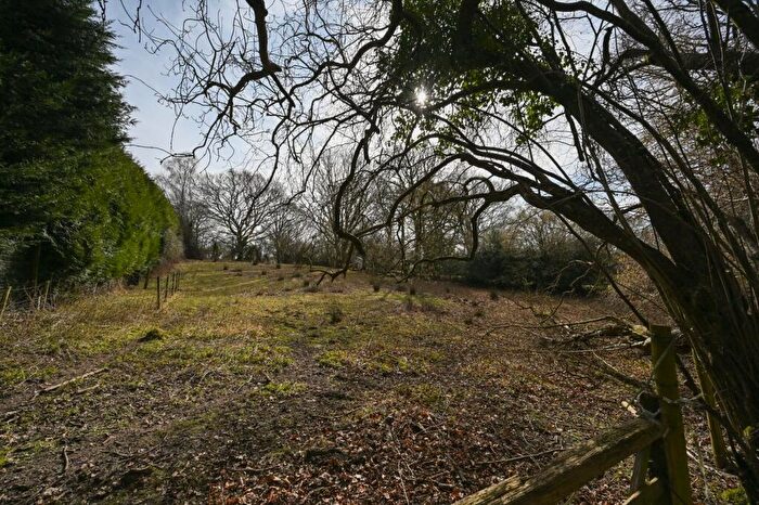 2 Bedroom Detached House For Sale In Furze Hill, Fordingbridge, SP6