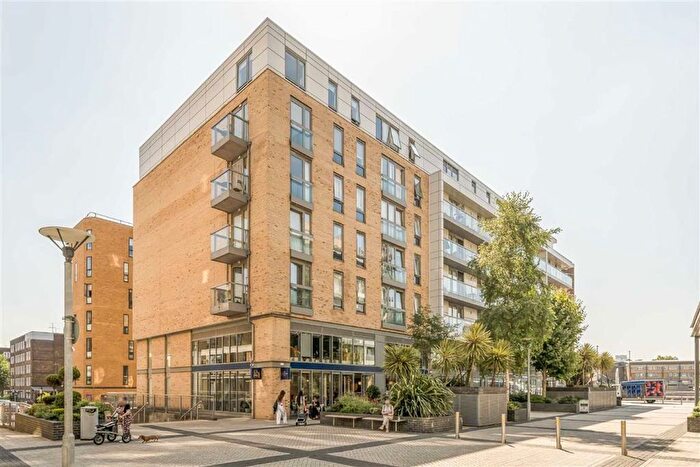 2 Bedroom Flat For Sale In Norway Street, Greenwich, SE10