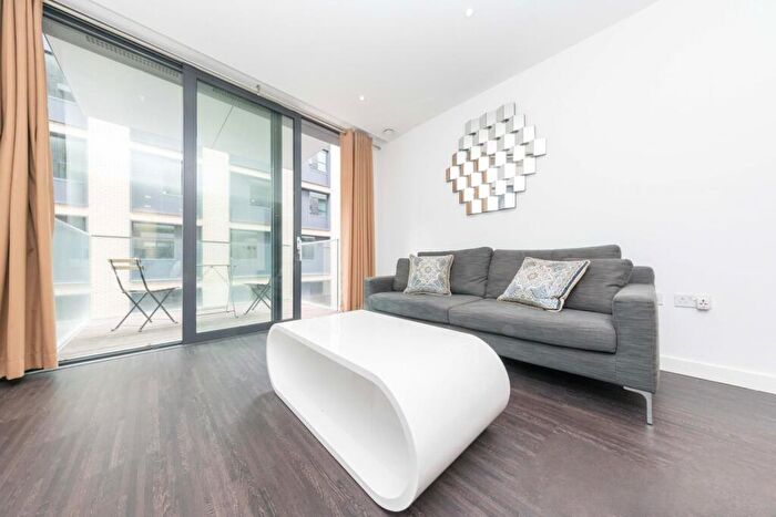 1 Bedroom Apartment To Rent In Apartment, Catalina House, Canter Way, London, E1