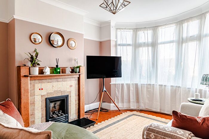 3 Bedroom Semi Detached House For Sale In Wilton Rise, York, YO24