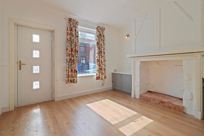 2 Bedroom House To Rent In Hoole Street, Hasland, Chesterfield, S41