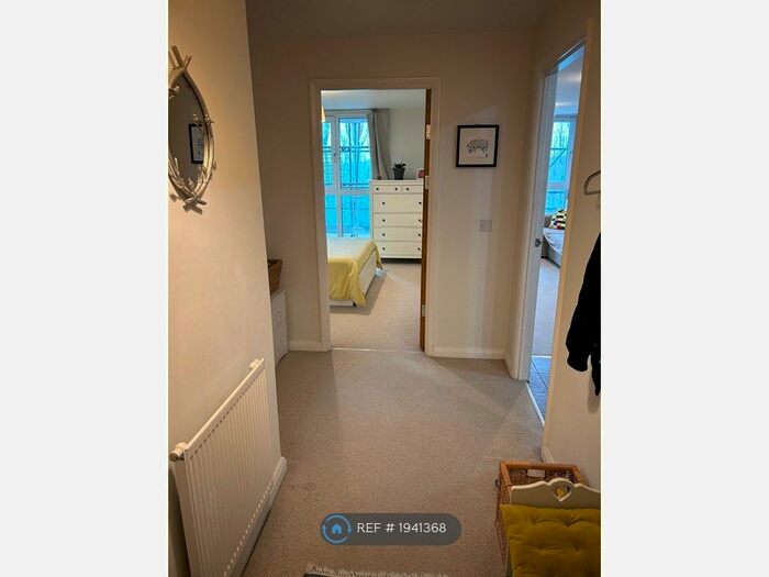 1 Bedroom Flat To Rent In Coppermill Heights, London, N17
