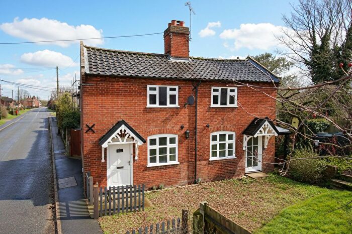 3 Bedroom Detached House For Sale In The Street, Earsham, Bungay, NR35