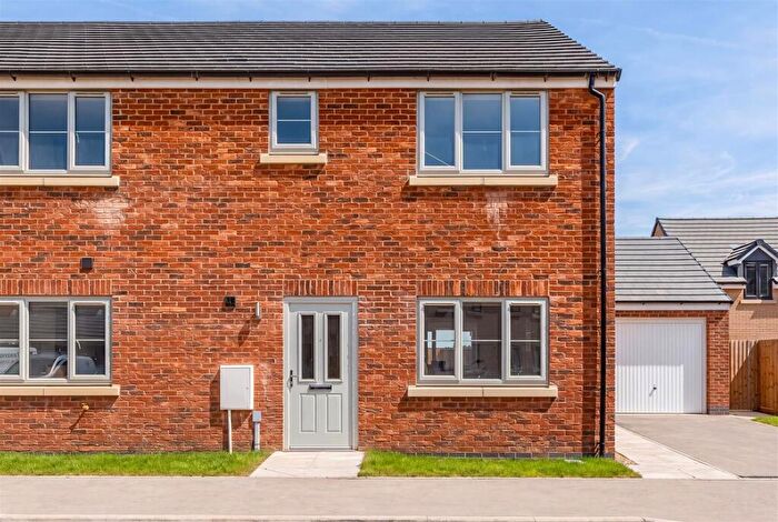 3 Bedroom Terraced House To Rent In Elizabeth Gate, Long Sutton, PE12