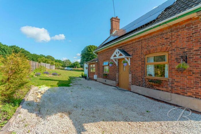 3 Bedroom Detached House For Sale In Blythe Road, Ollerton, Newark, NG22