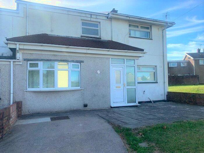 3 Bedroom End Of Terrace House To Rent In Yr Ynys, North Cornelly, Bridgend, CF33