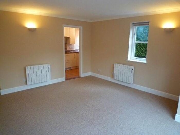 2 Bedroom Apartment To Rent In Springfield Road, Bury St Edmunds, IP33