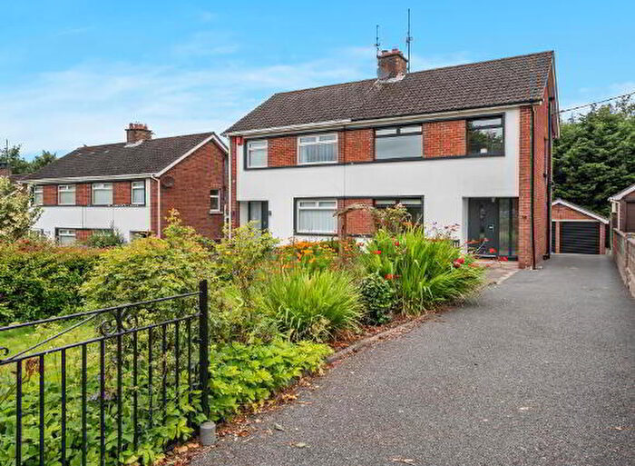 3 Bedroom Semi-Detached House For Sale In Burnbrae Avenue, Lisburn, BT27