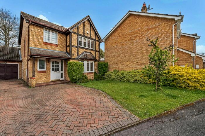 4 Bedroom Detached House To Rent In Winkfield Row, Berkshire, RG42