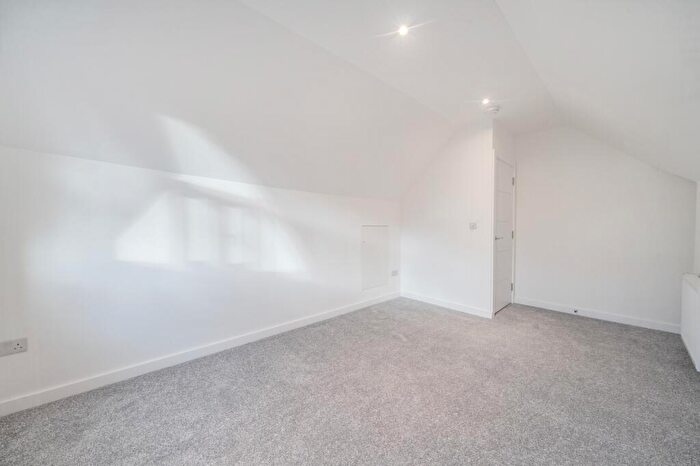 3 Bedroom Flat To Rent In Sidcup High Street Sidcup, DA14
