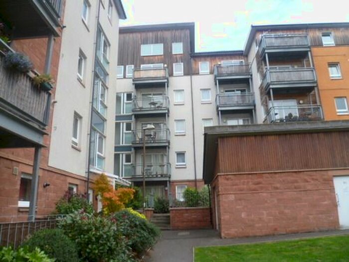 2 Bedroom Flat To Rent In Albion Gardens, Edinburgh, EH7