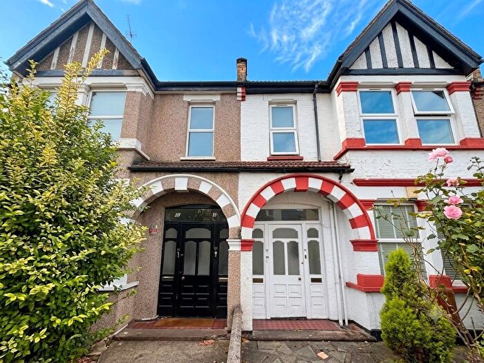 3 Bedroom Maisonette To Rent In Vaughan Road, West Harrow, Harrow, HA1