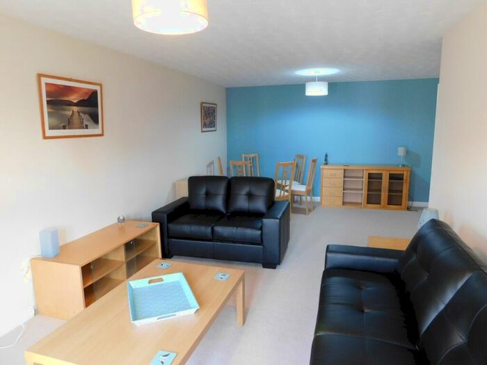 2 Bedroom Flat To Rent In , West Bryson Road, Edinburgh, EH11