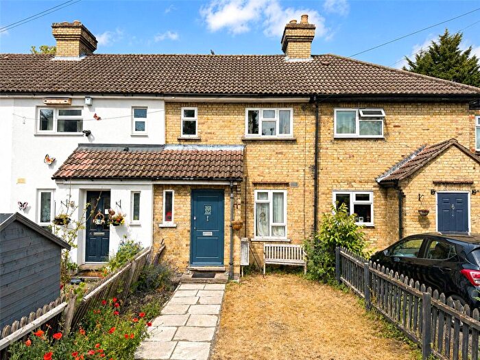 2 Bedroom Terraced House For Sale In Linden Close, Cambridge, CB4