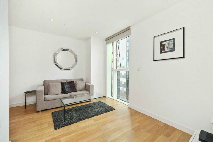 1 Bedroom Apartment To Rent In Residence Tower, Woodberry Grove, N4