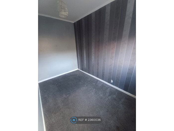 1 Bedroom Flat To Rent In Burns Avenue, Cumnock, KA18