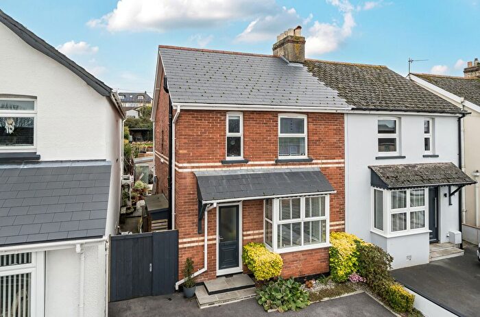 3 Bedroom Semi-Detached House For Sale In Exeter Road, Kingsteignton, Newton Abbot, Devon, TQ12