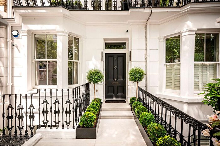 5 Bedroom Terraced House For Sale In Berkeley Gardens, Kensington, London, W8