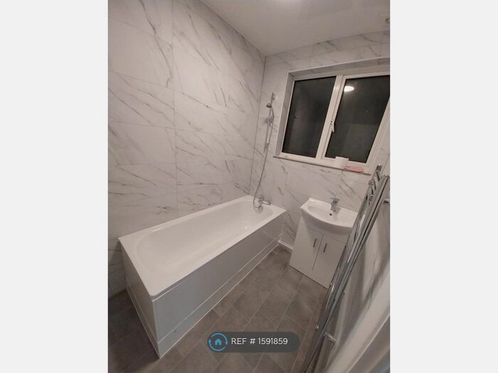 3 Bedroom Semi-Detached House To Rent In St. Pauls Close, Hounslow, TW3