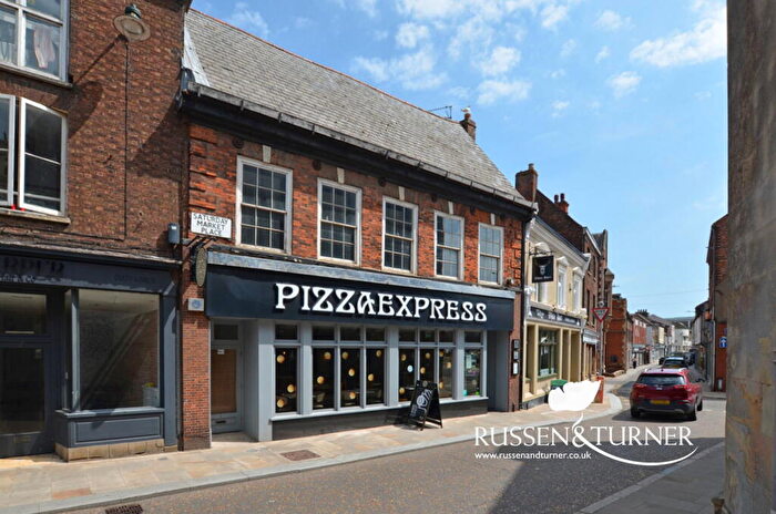 2 Bedroom Flat For Sale In Fancy A Slice Of Convenience? Town Centre Apartment, PE30