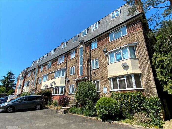 2 Bedroom Apartment To Rent In Church Hill Road, East Barnet, EN4