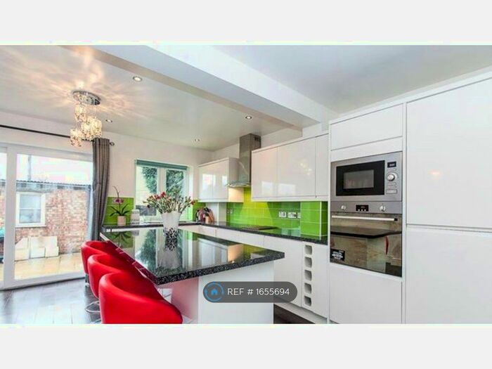 3 Bedroom End Of Terrace House To Rent In Brampton Road, Bexleyheath, DA7