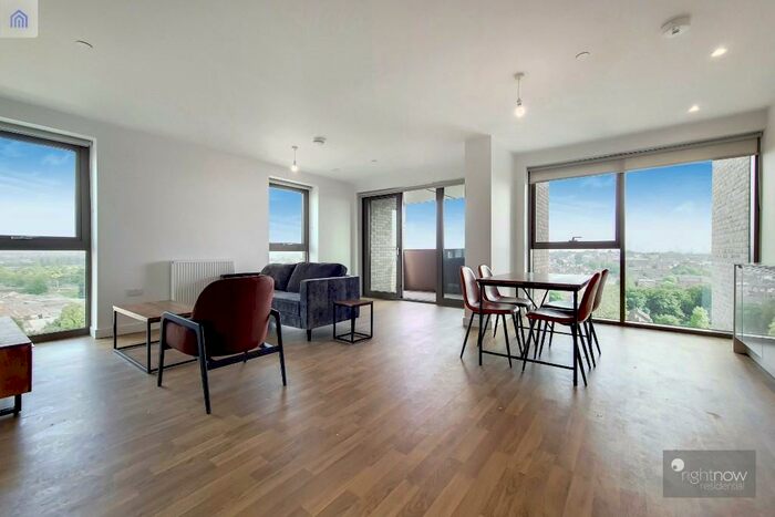 1 Bedroom Flat To Rent In London, N15