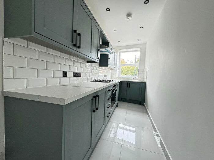 1 Bedroom Flat To Rent In Mexborough Road, Leeds, LS7