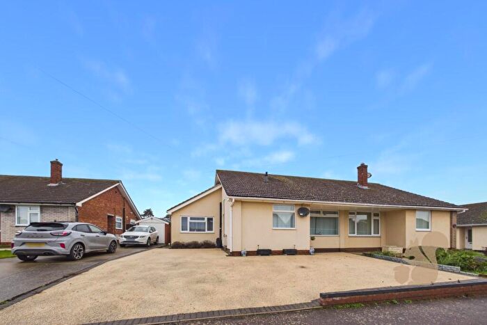 4 Bedroom Semi-Detached Bungalow To Rent In Remus Close, Colchester, CO4