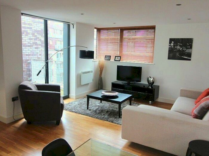 2 Bedroom Apartment To Rent In The Mews At Eastbank, M4