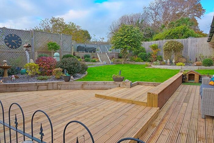 2 Bedroom Bungalow For Sale In Glyne Barn Close, Bexhill On Sea, TN40