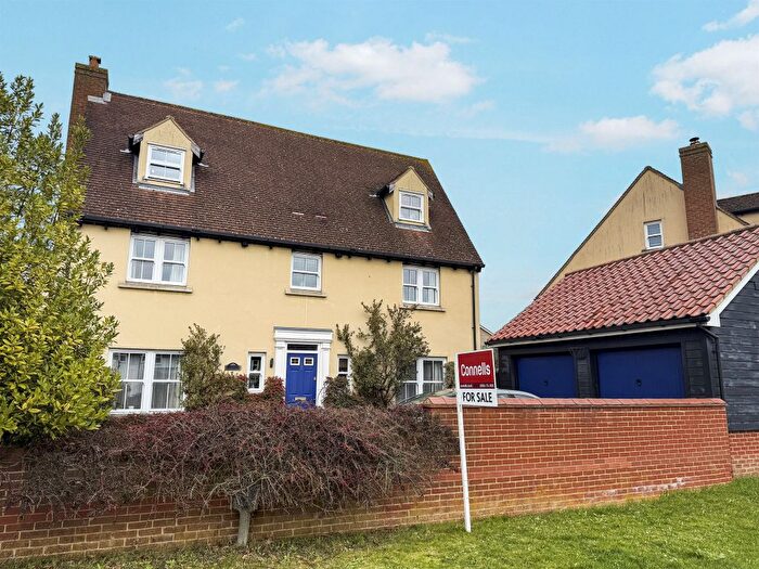 6 Bedroom Detached House For Sale In Apley Way, Lower Cambourne, Cambridge, CB23