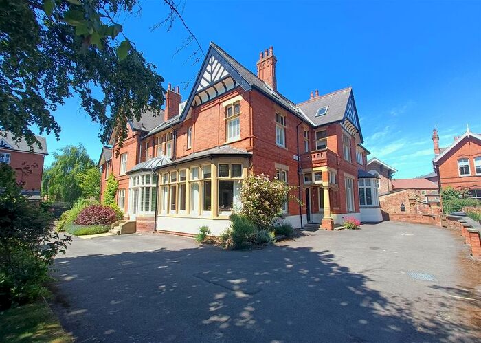 2 Bedroom Flat To Rent In St. Peters Grove, Bootham, York, YO30