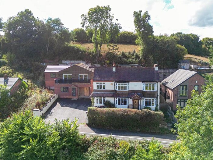 4 Bedroom Detached House For Sale In Dark Lane, Romsley, Halesowen, B62